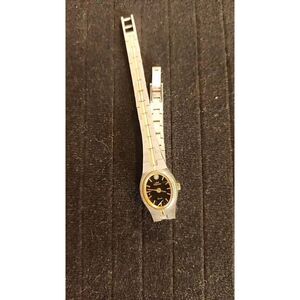 Vintage Jules Jurgensen Diamond quartz watch in good condition